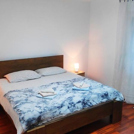 Vongola Apartment Rijeka Bagian luar foto