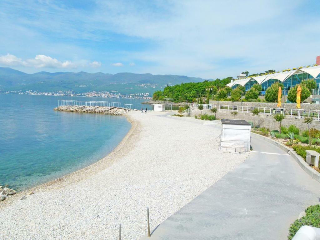 Vongola Apartment Rijeka Bagian luar foto