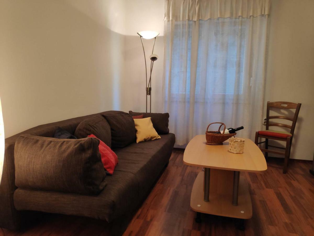 Vongola Apartment Rijeka Bagian luar foto