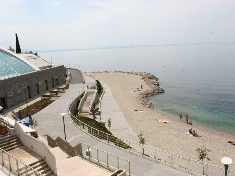 Vongola Apartment Rijeka Bagian luar foto